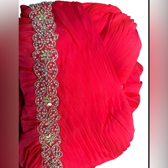 La Femme Strapless Fuchsia Evening Gown - Picture 4 of 6
